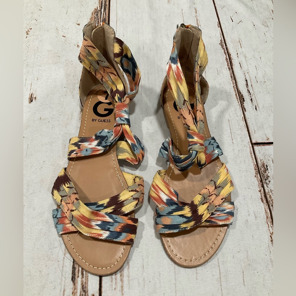 NWOT G BY GUESS ROPE KNOT SLOANE SANDALS